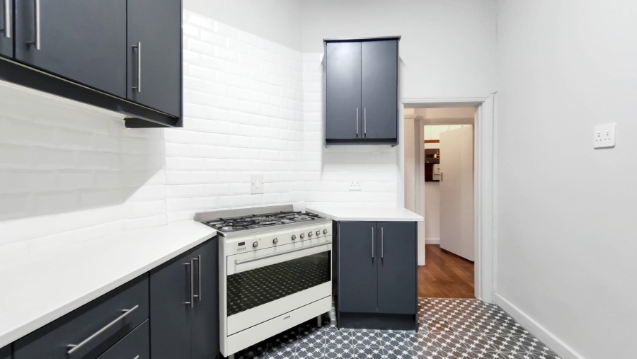 To Let 2 Bedroom Property for Rent in Sea Point Western Cape